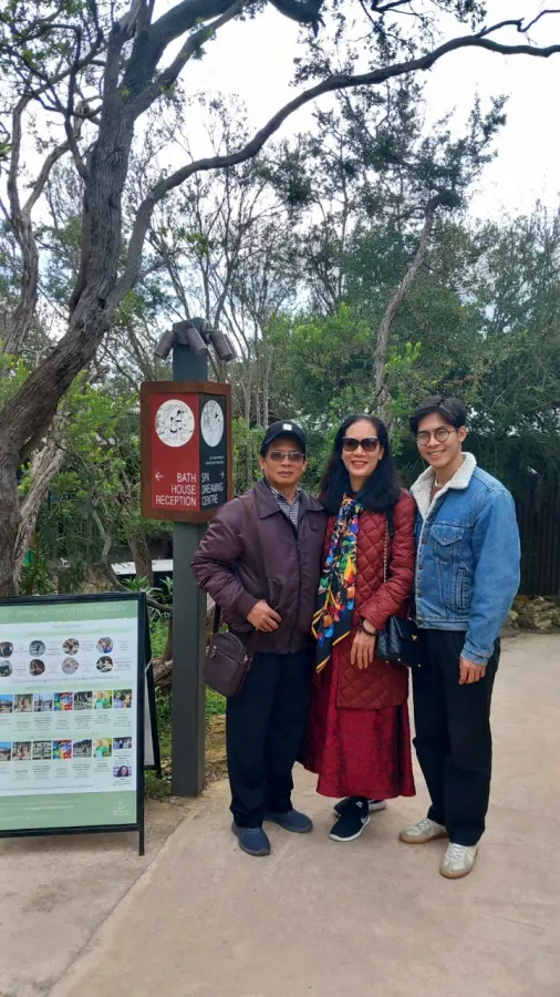 item image 452 album của tour Suối nước nóng Mornington