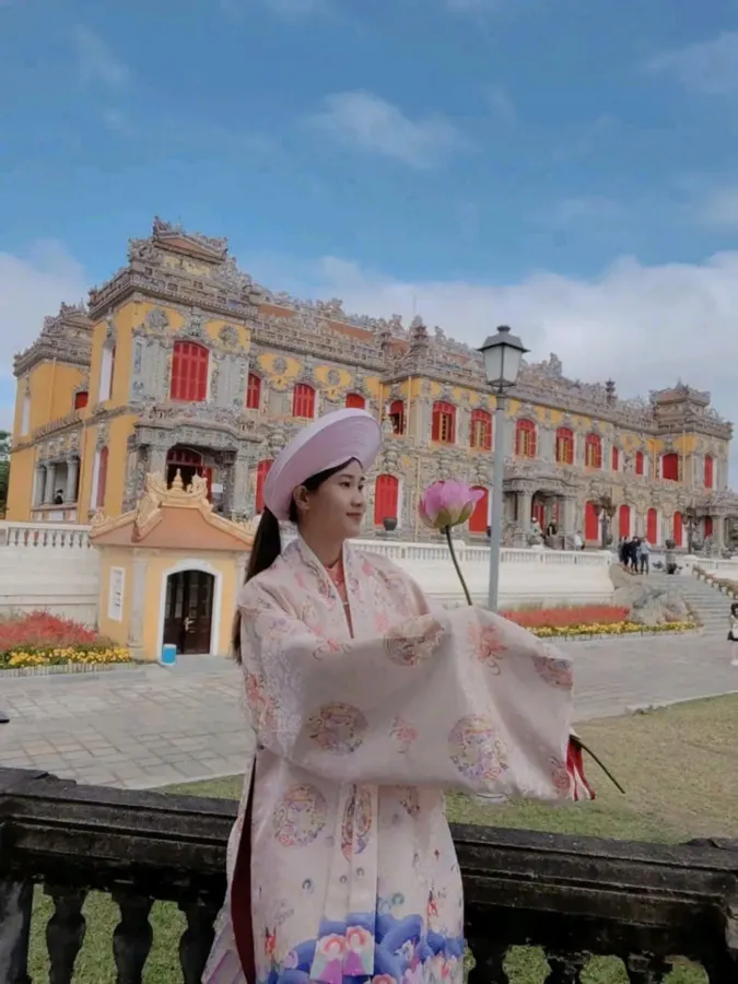 item image 427 album của tour Travel to Hue, Da Nang